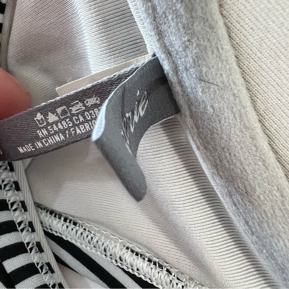 Aerie Bikini Top Striped Brooke 38C Twist Front Padded Halter - Picture 8 of 12